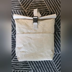Brand new luxury Italian eco-brand Essent'ial bag. Light grey, large.